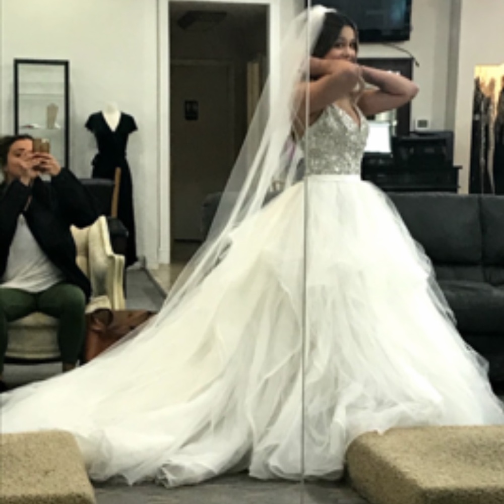 Wedding dress